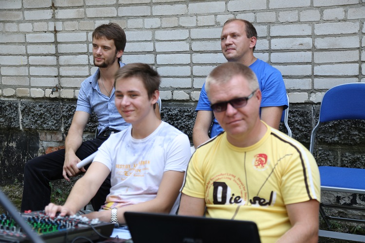 25.jpg